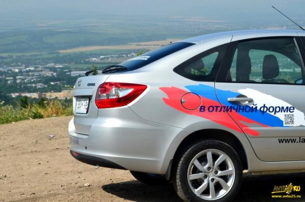 Работа над ошибками: тест-драйв Lada Granta лифтбек